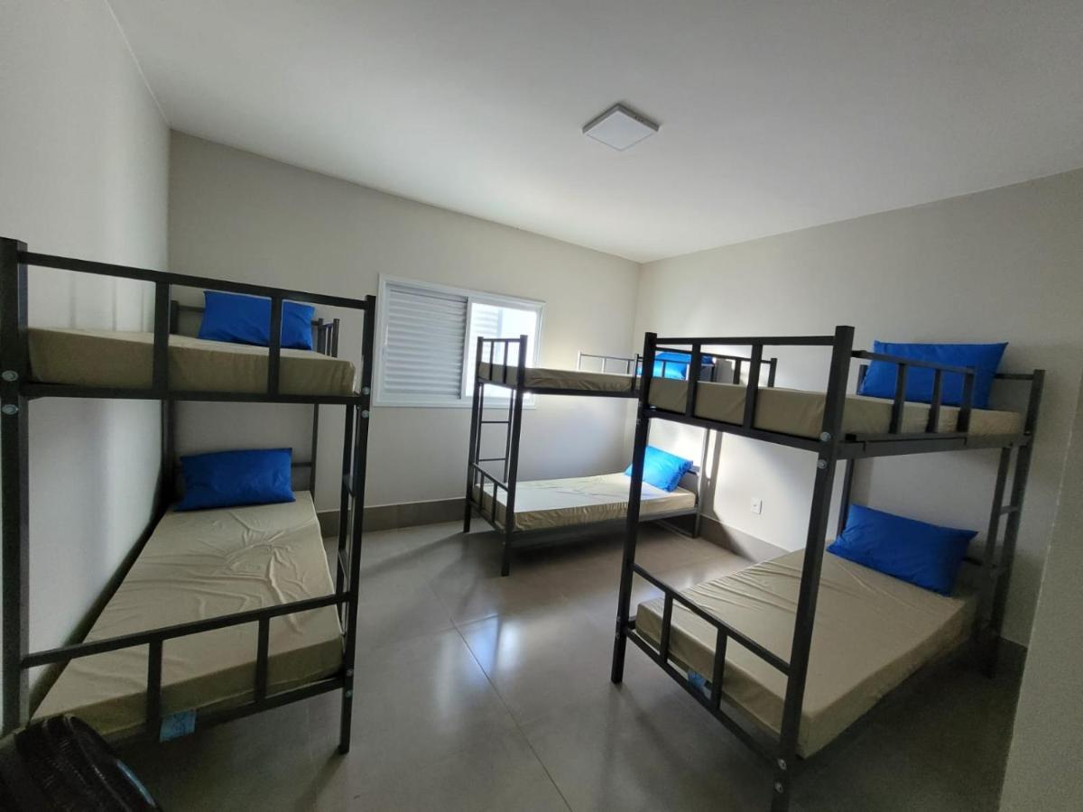 Apartamento Confortavel Para Ate 6 Pessoas, Sao 10 Unidades, Excelente Custo Beneficio Uberaba Exterior photo